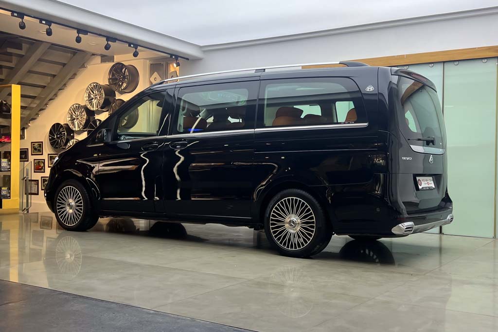 MERCEDES BENZ V220D EXCLUSIVE