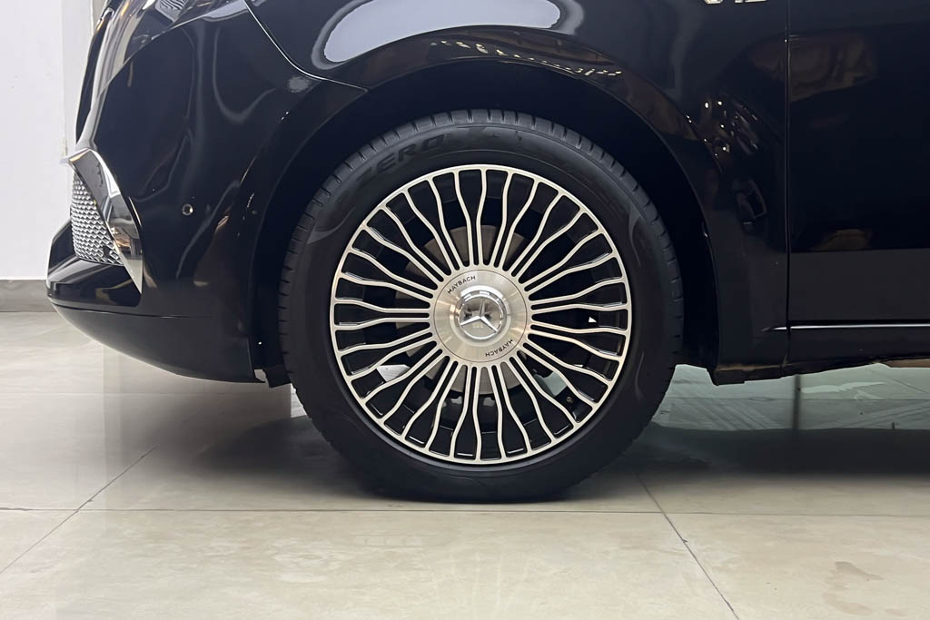 MERCEDES BENZ V220D EXCLUSIVE