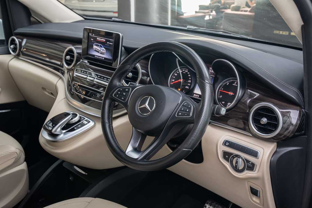 Mercedes Benz V220d Exclusive