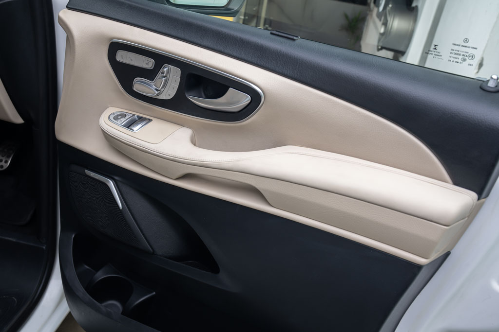Mercedes Benz V220d Exclusive
