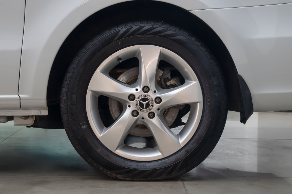 Mercedes Benz V220d Exclusive