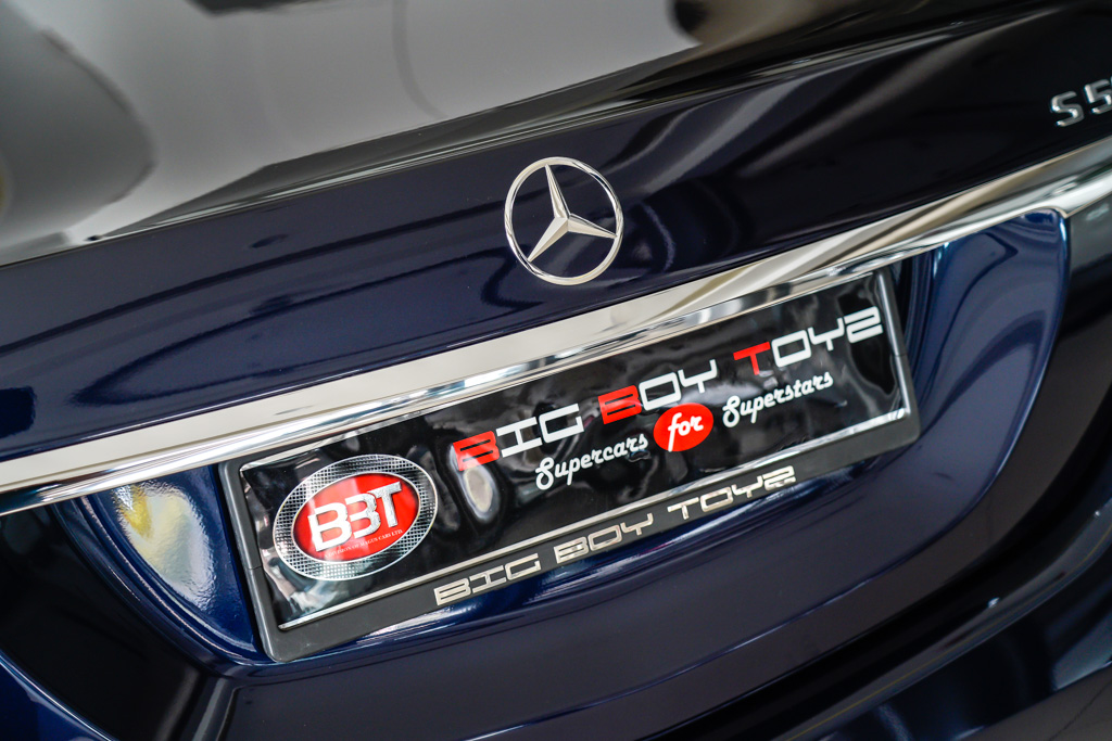 MERCEDES MAYBACH S560