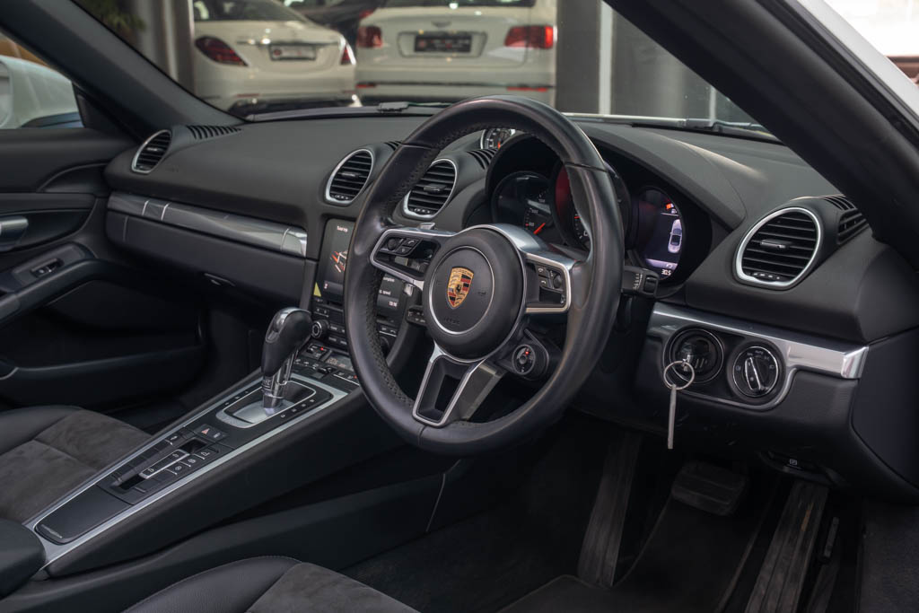 Porsche 718 Boxster