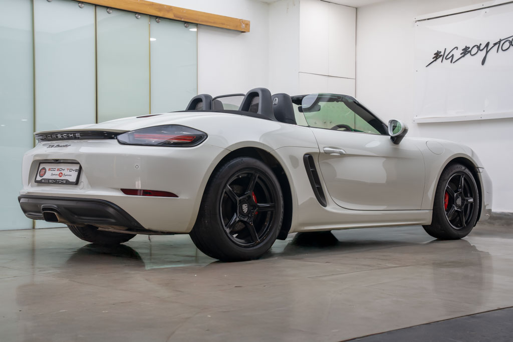 Porsche 718 Boxster