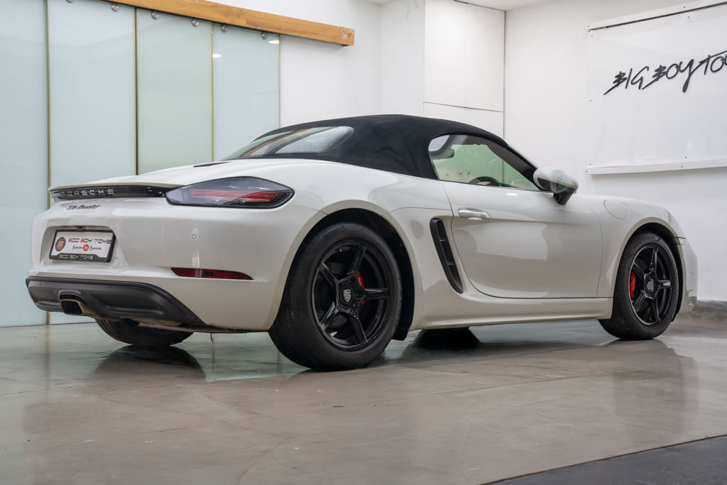 Porsche 718 Boxster