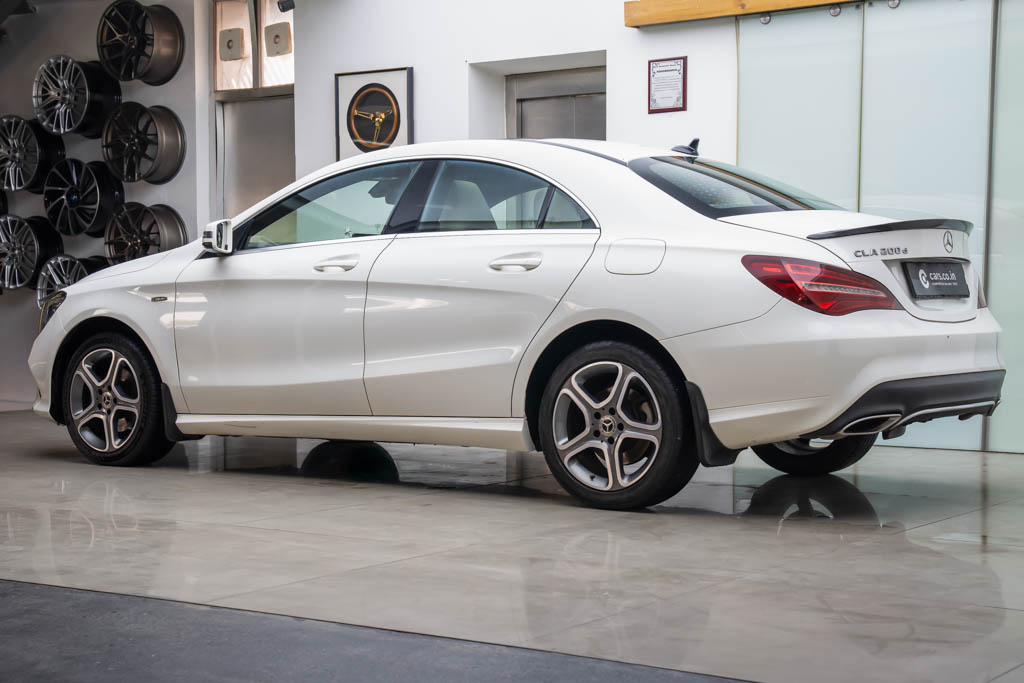 Mercedes Benz CLA 200d