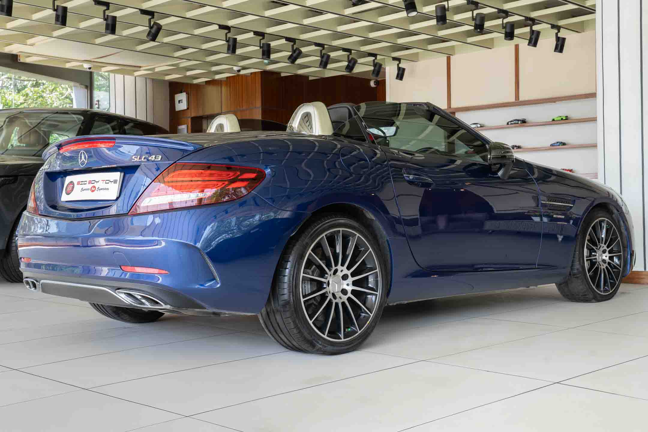 MERCEDES Benz SLC43 AMG