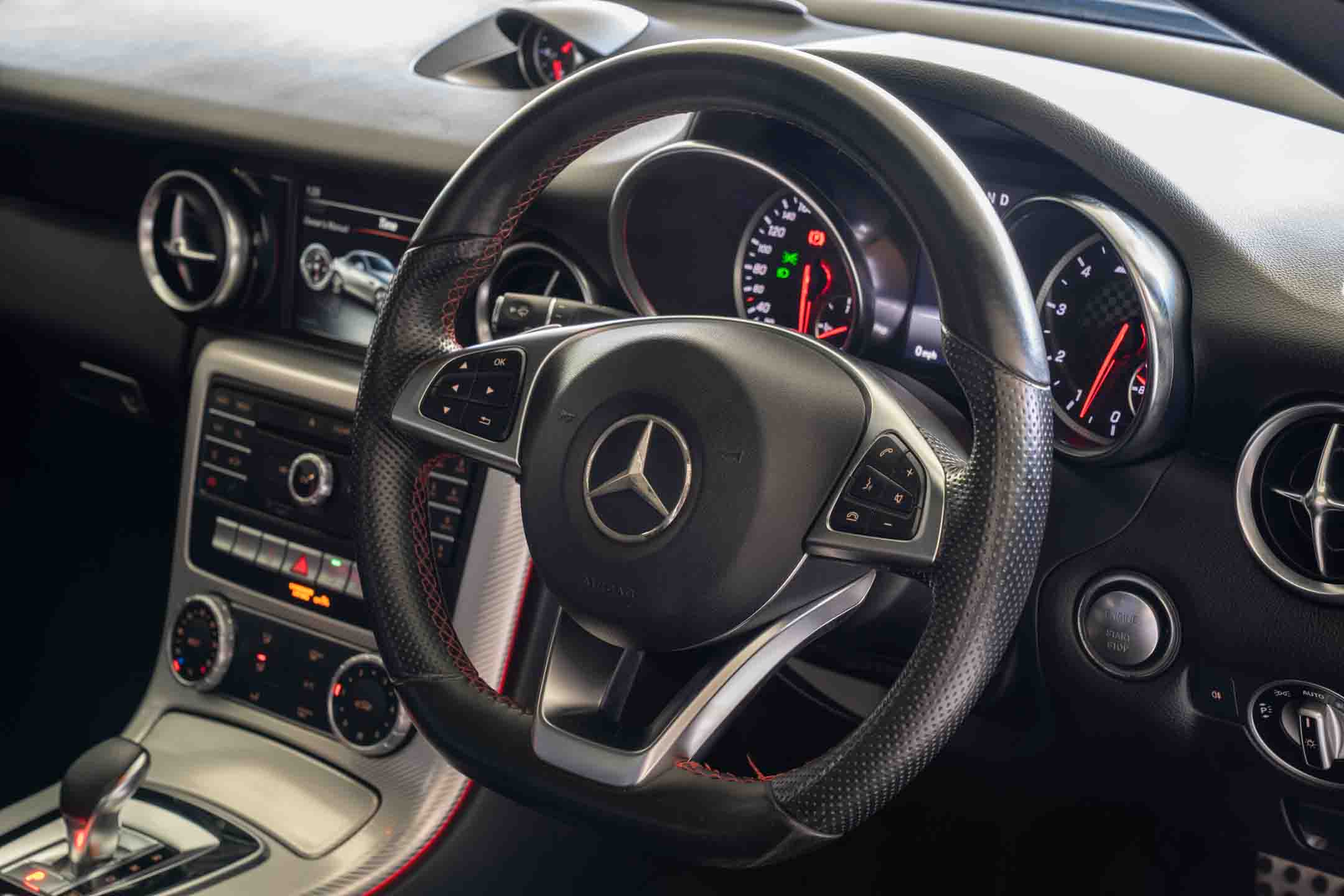 MERCEDES Benz SLC43 AMG