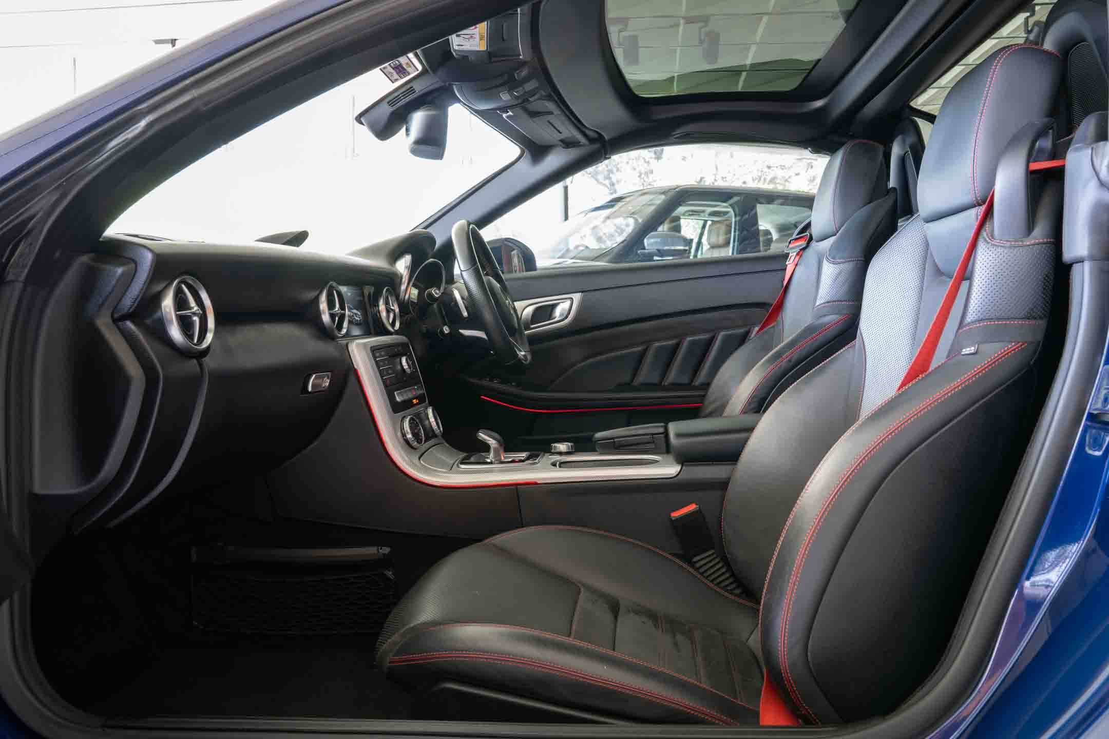 MERCEDES Benz SLC43 AMG