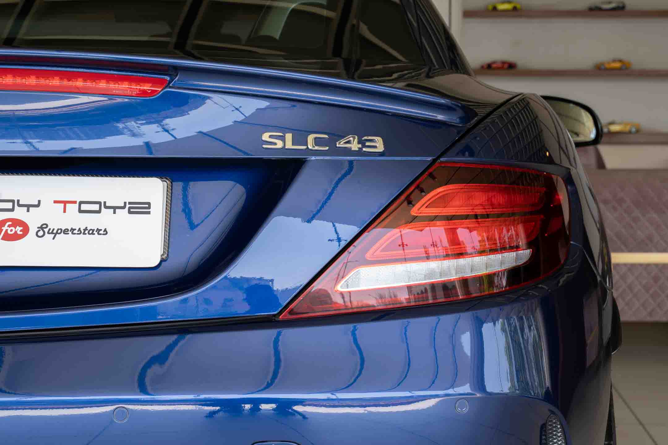 MERCEDES Benz SLC43 AMG