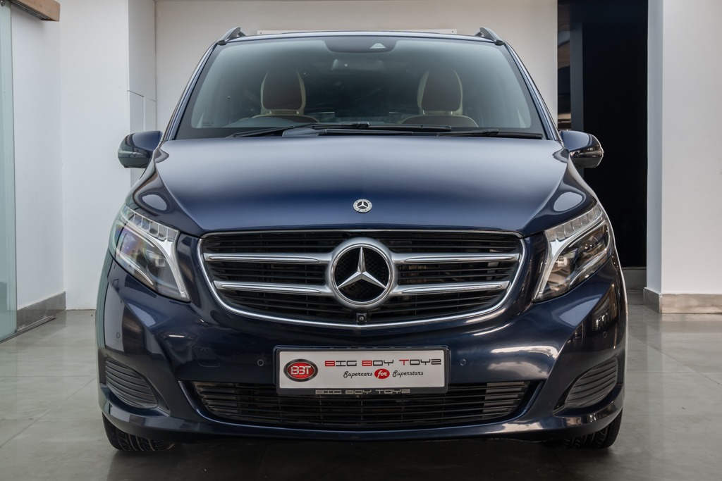 MERCEDES BENZ V220D EXCLUSIVE