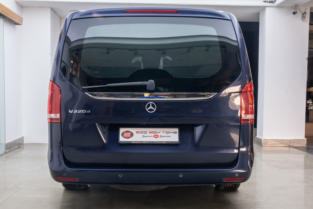 MERCEDES BENZ V220D EXCLUSIVE