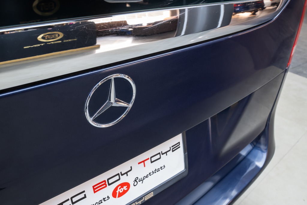 MERCEDES BENZ V220D EXCLUSIVE