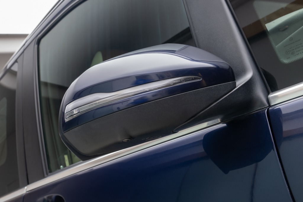 MERCEDES BENZ V220D EXCLUSIVE