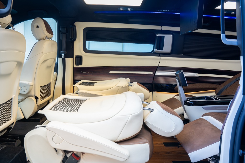 MERCEDES BENZ V220D EXCLUSIVE