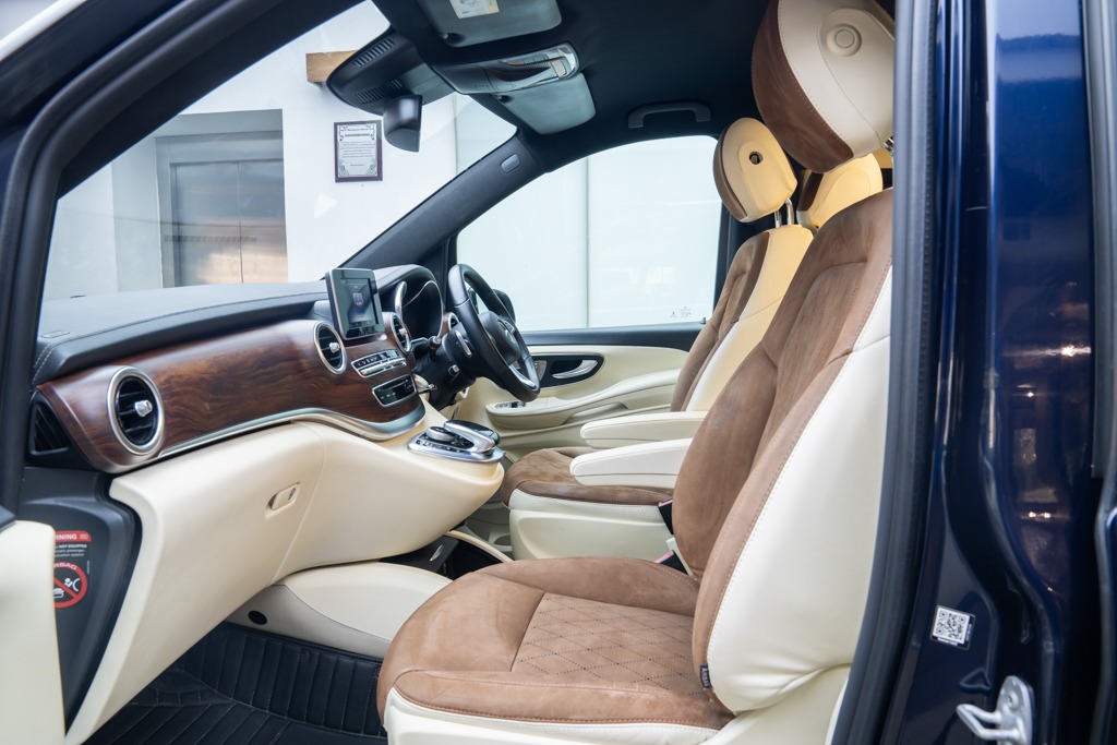 MERCEDES BENZ V220D EXCLUSIVE