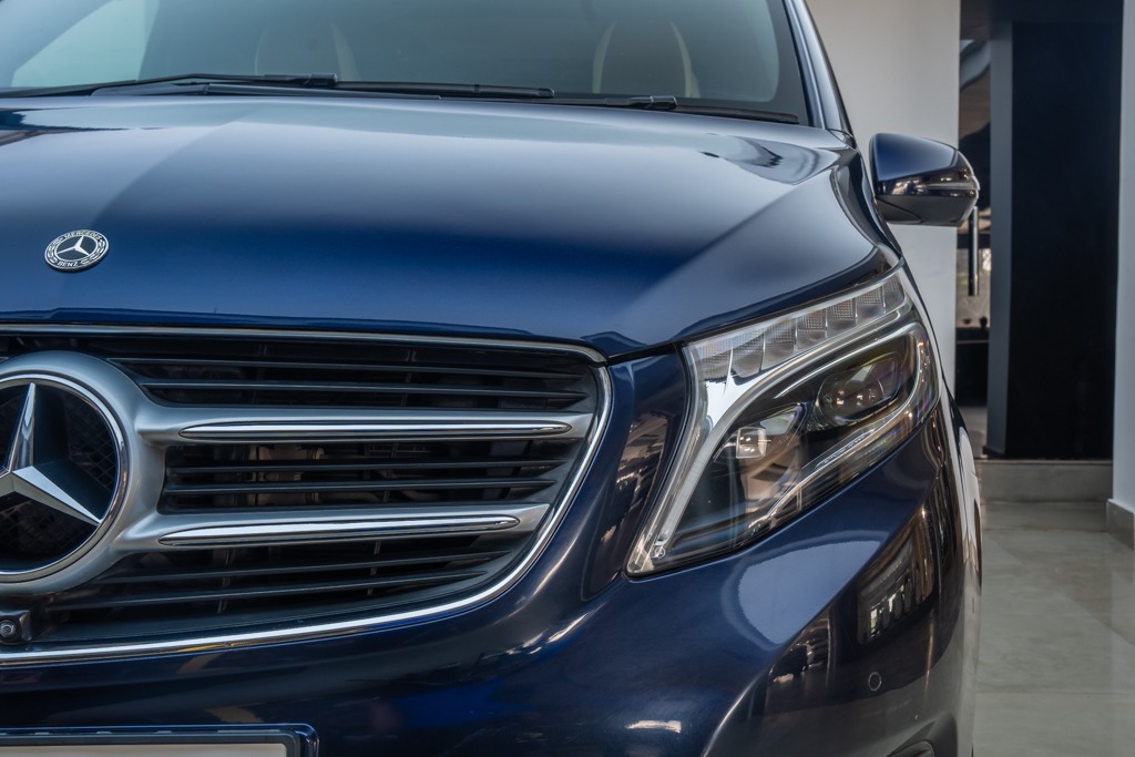 MERCEDES BENZ V220D EXCLUSIVE