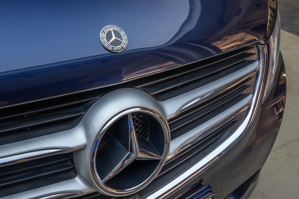 MERCEDES BENZ V220D EXCLUSIVE