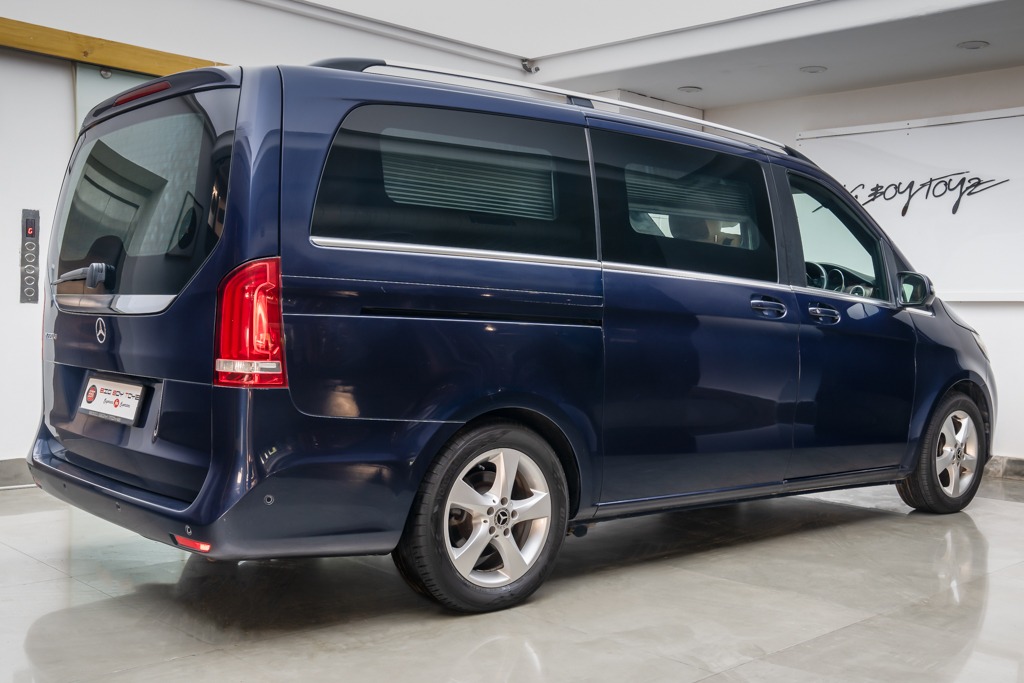 MERCEDES BENZ V220D EXCLUSIVE