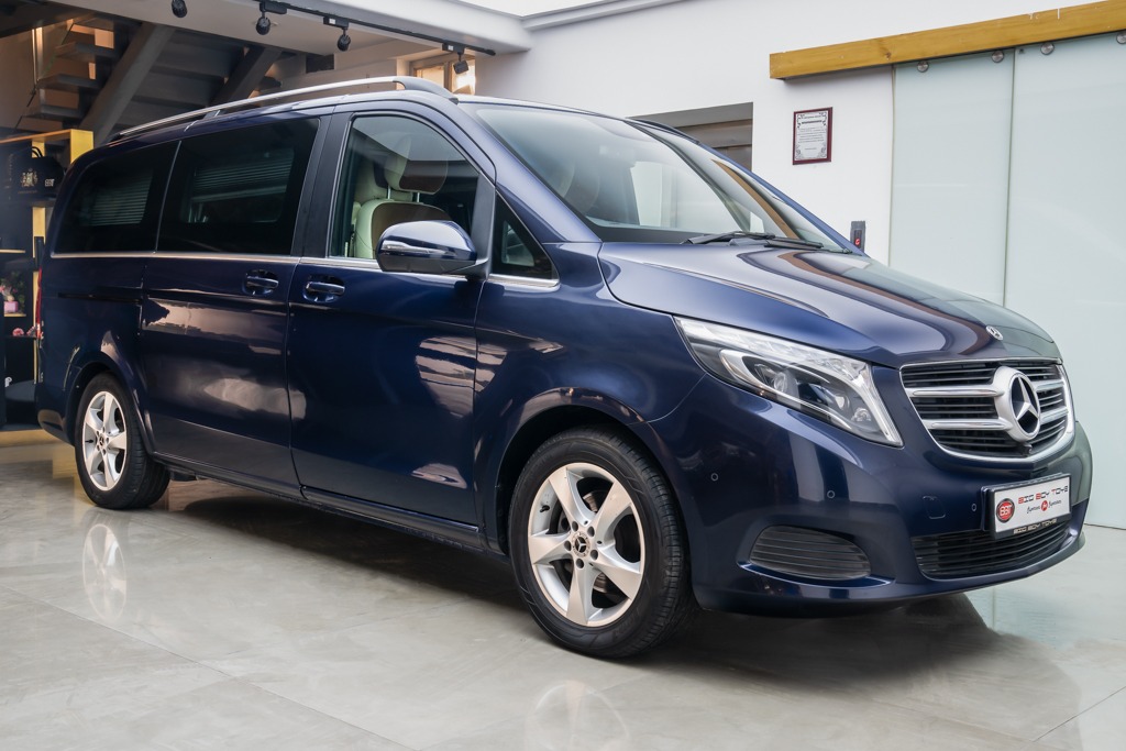 MERCEDES BENZ V220D EXCLUSIVE