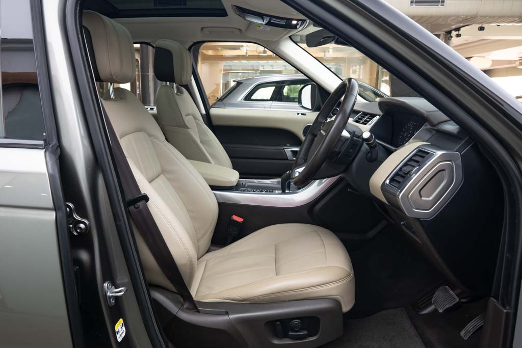 RANGE ROVER SPORT SE