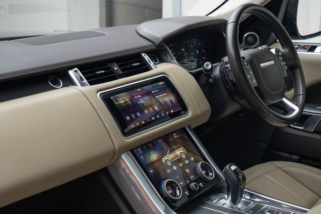 RANGE ROVER SPORT SE