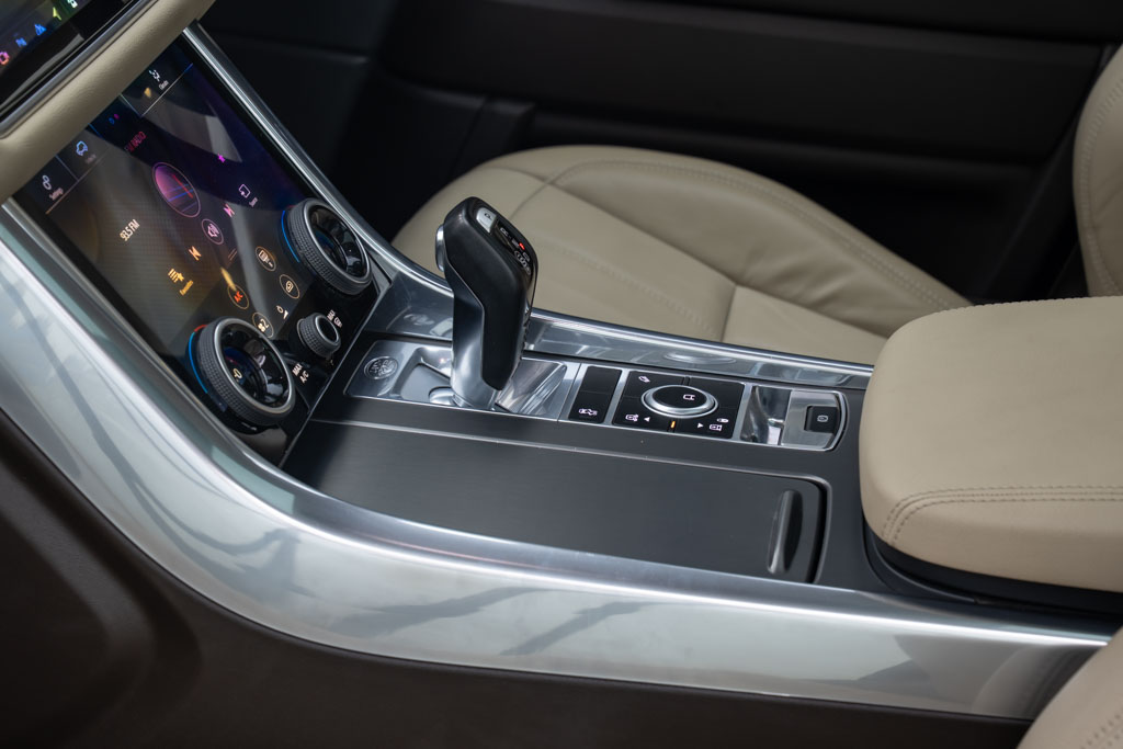 RANGE ROVER SPORT SE