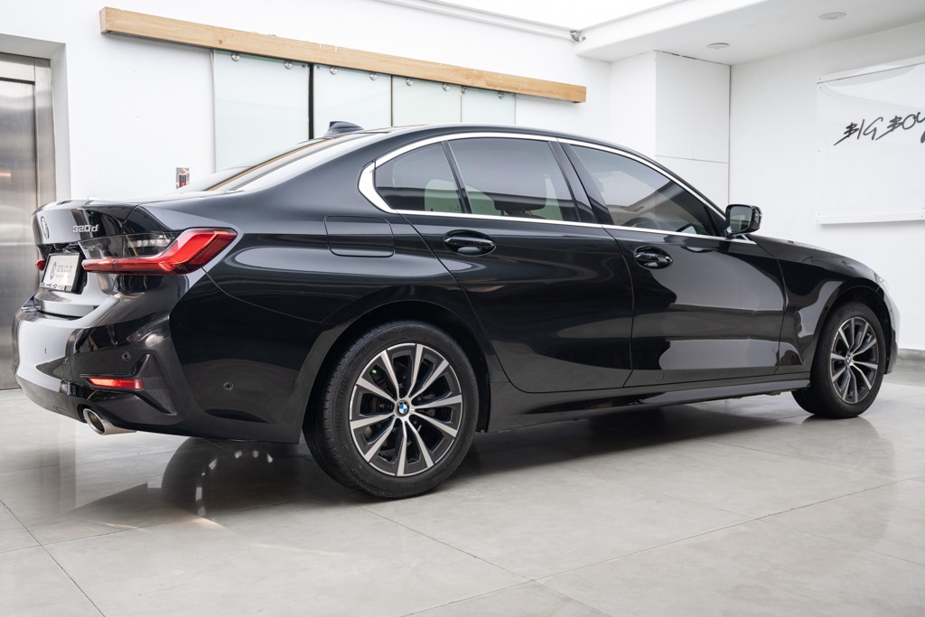 Bmw 320d Luxury Line Big Boy Toyz