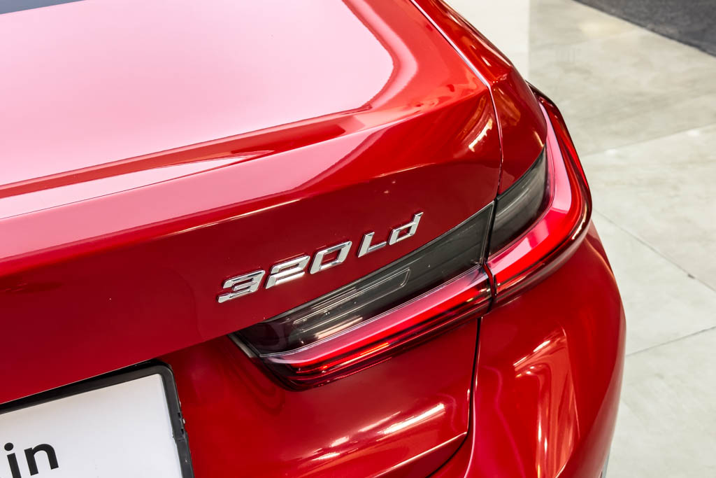 BMW 320Ld GRAN LIMOUSINE LUXURY LINE