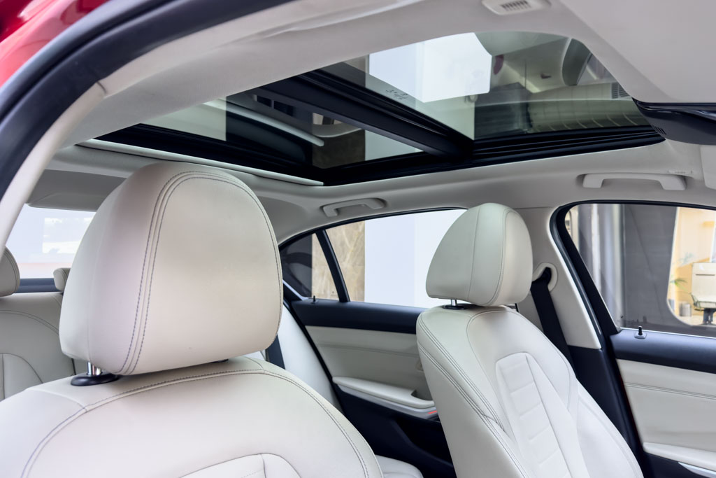 BMW 320Ld GRAN LIMOUSINE LUXURY LINE