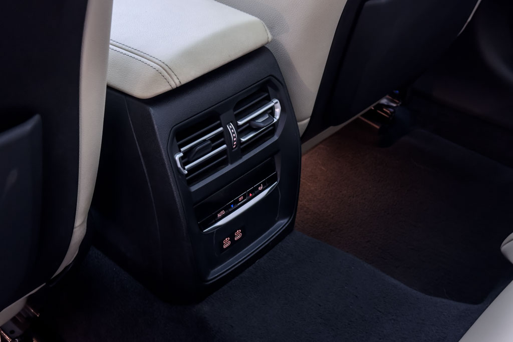 BMW 320Ld GRAN LIMOUSINE LUXURY LINE