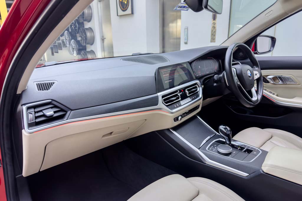 BMW 320Ld GRAN LIMOUSINE LUXURY LINE