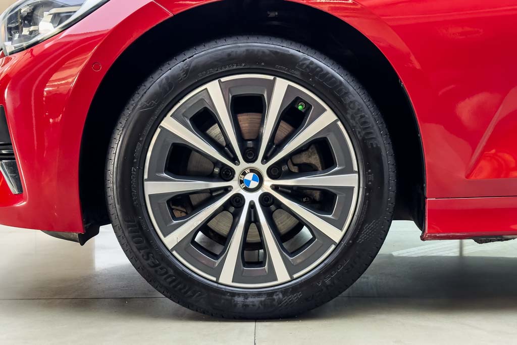 BMW 320Ld GRAN LIMOUSINE LUXURY LINE