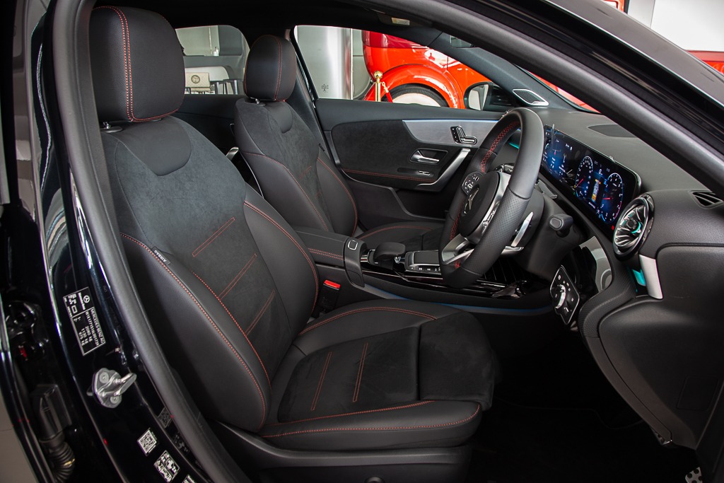 MERCEDES AMG A35 4MATIC