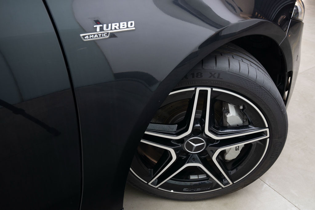 Mercedes Benz A35 AMG 