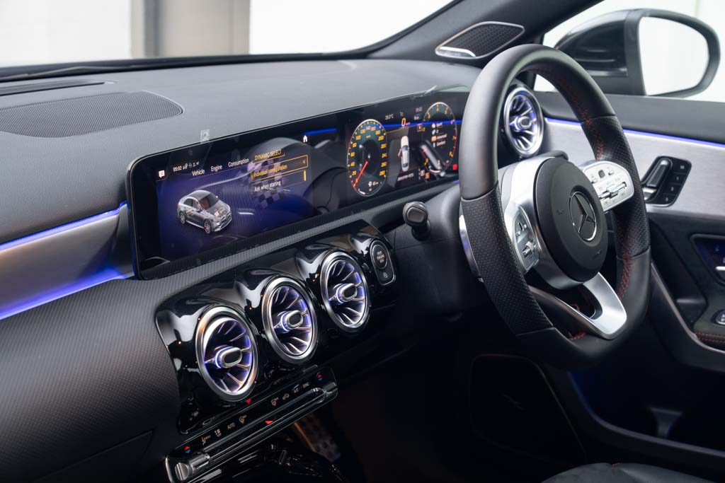 Mercedes Benz A35 AMG 
