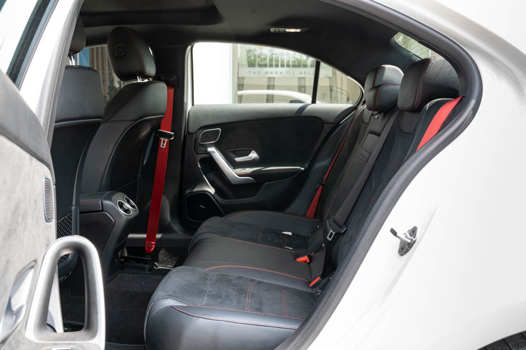 MERCEDES BENZ AMG A35 4MATIC LIMOUSINE