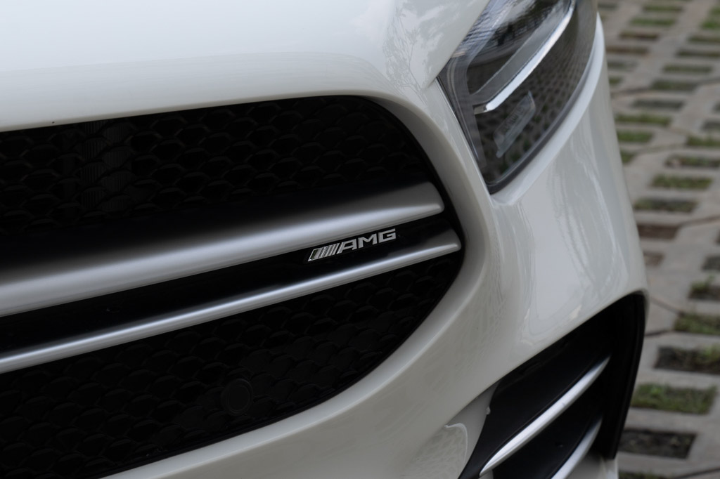 MERCEDES BENZ AMG A35 4MATIC LIMOUSINE