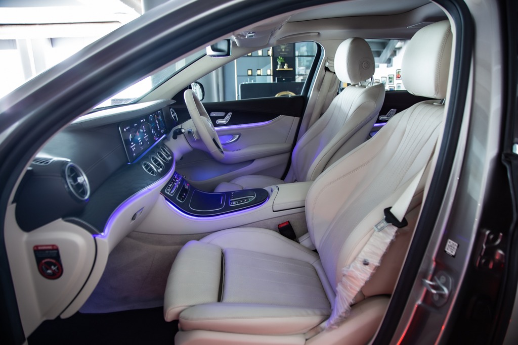 MERCEDES BENZ E220D EXCLUSIVE