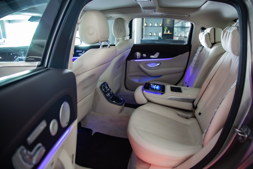 MERCEDES BENZ E220D EXCLUSIVE