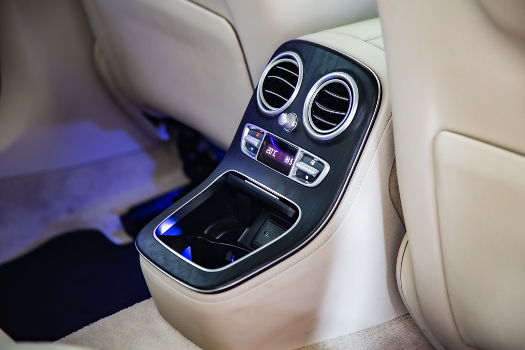 MERCEDES BENZ E220D EXCLUSIVE