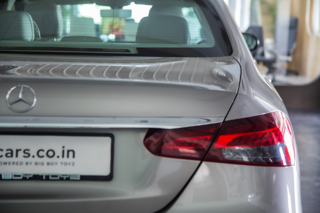 MERCEDES BENZ E220D EXCLUSIVE