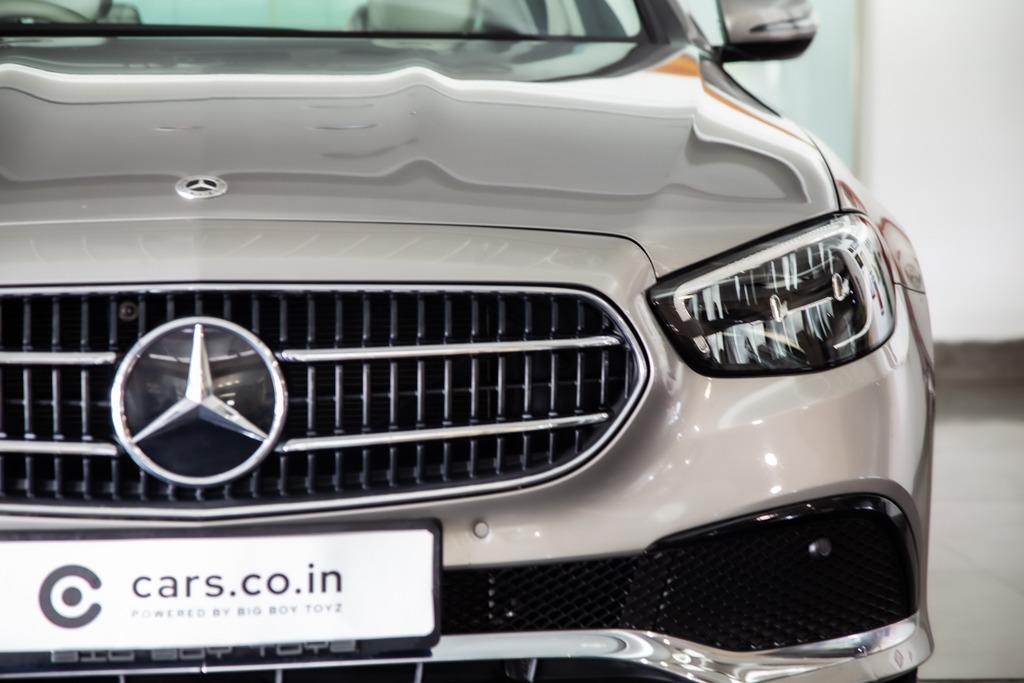 MERCEDES BENZ E220D EXCLUSIVE