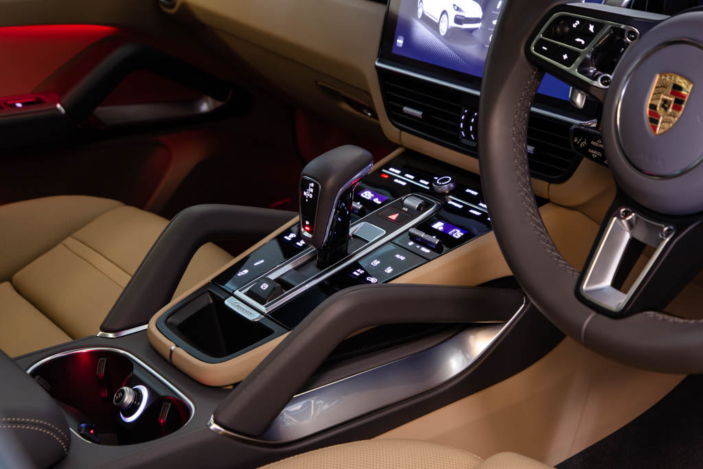 PORSCHE CAYENNE TURBO COUPE