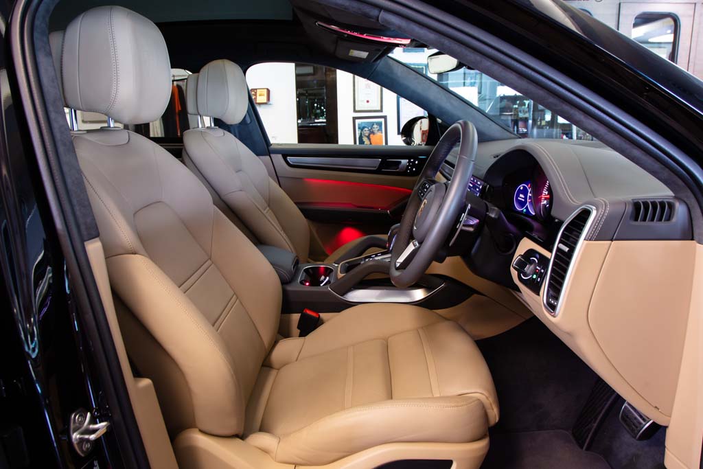 PORSCHE CAYENNE TURBO COUPE