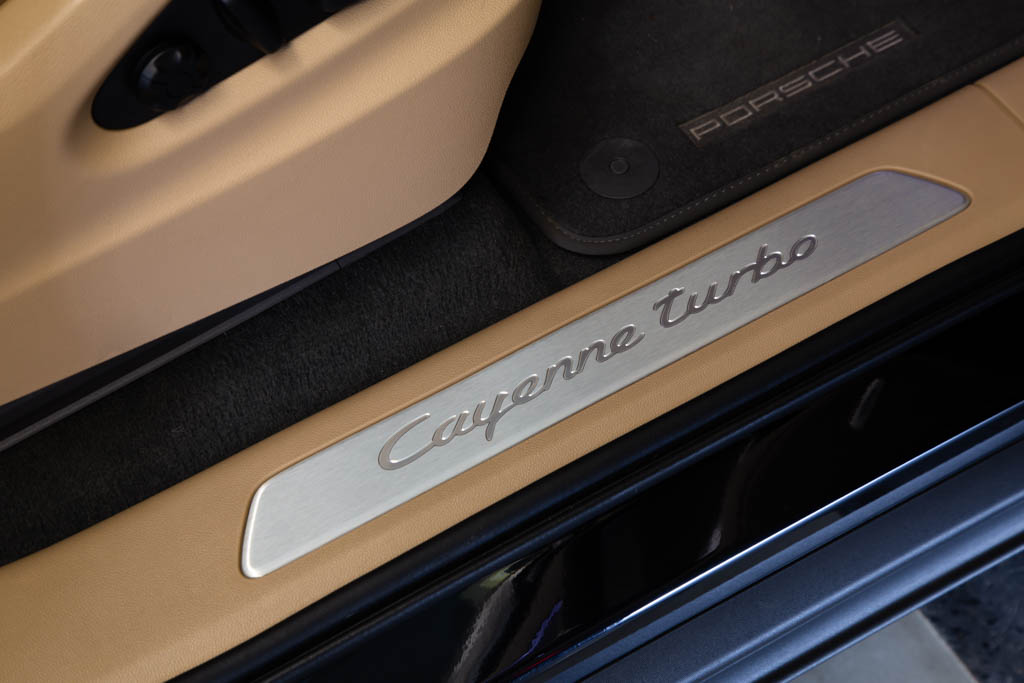 PORSCHE CAYENNE TURBO COUPE