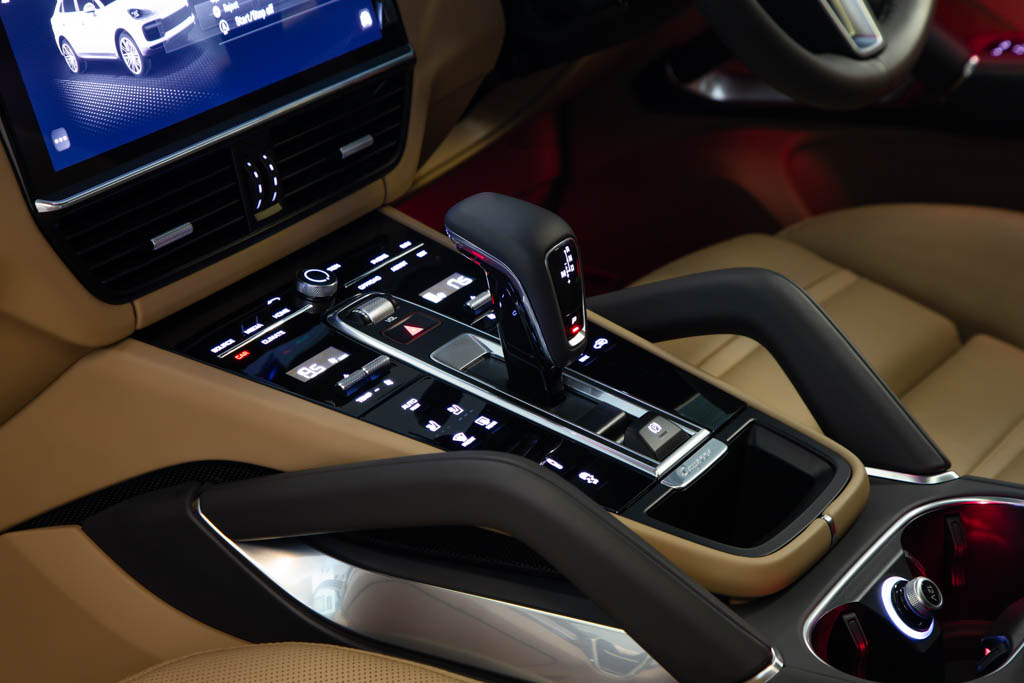 PORSCHE CAYENNE TURBO COUPE