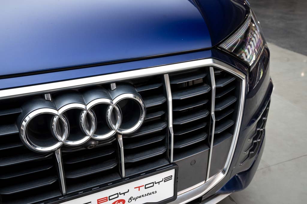 AUDI Q7 Technology 55 TFSI