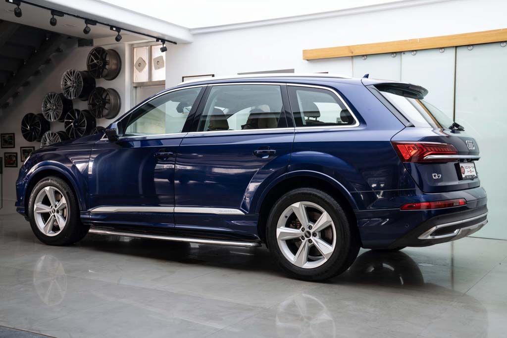 AUDI Q7 Technology 55 TFSI