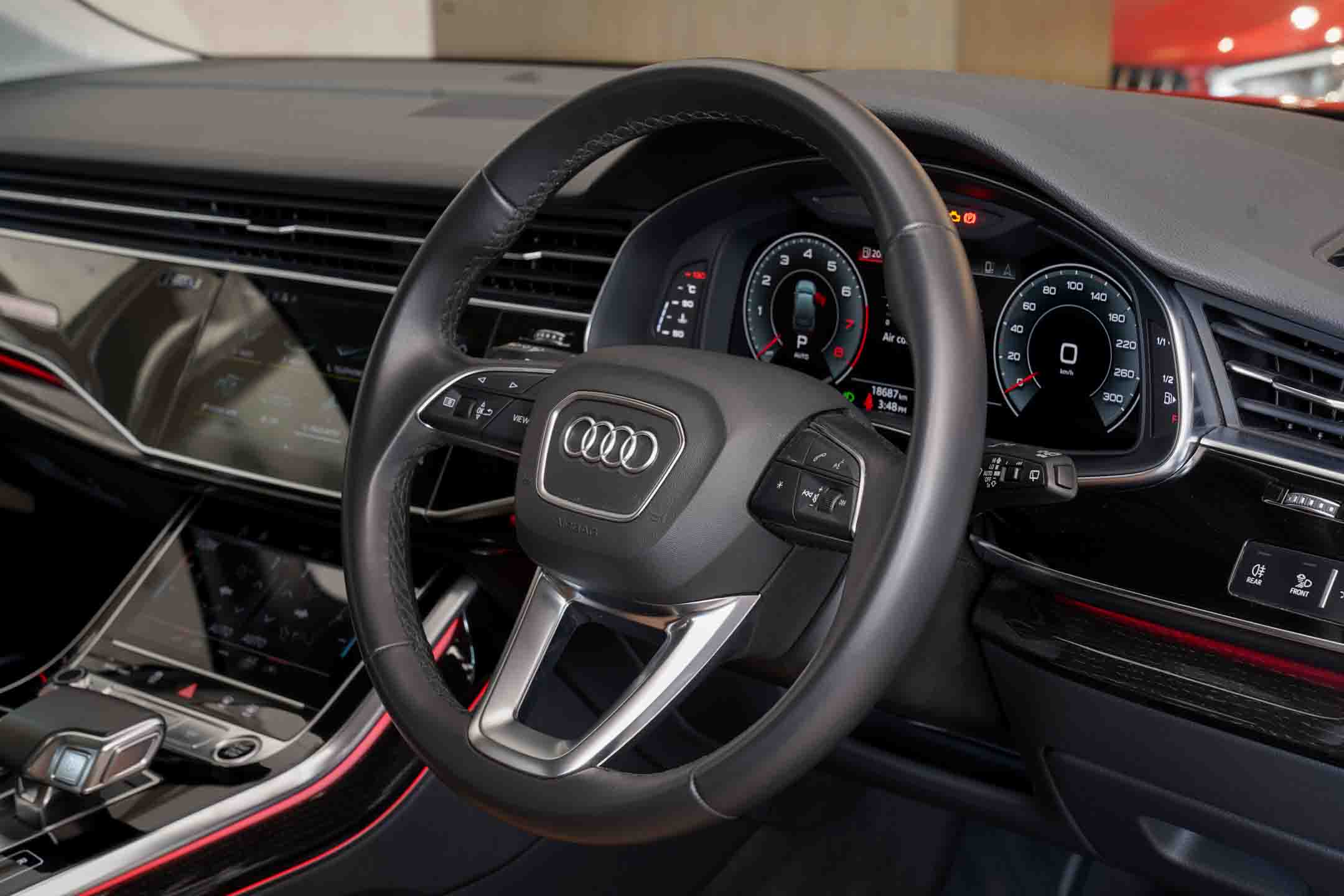 AUDI Q7 TECHNOLOGY 55 TFSI